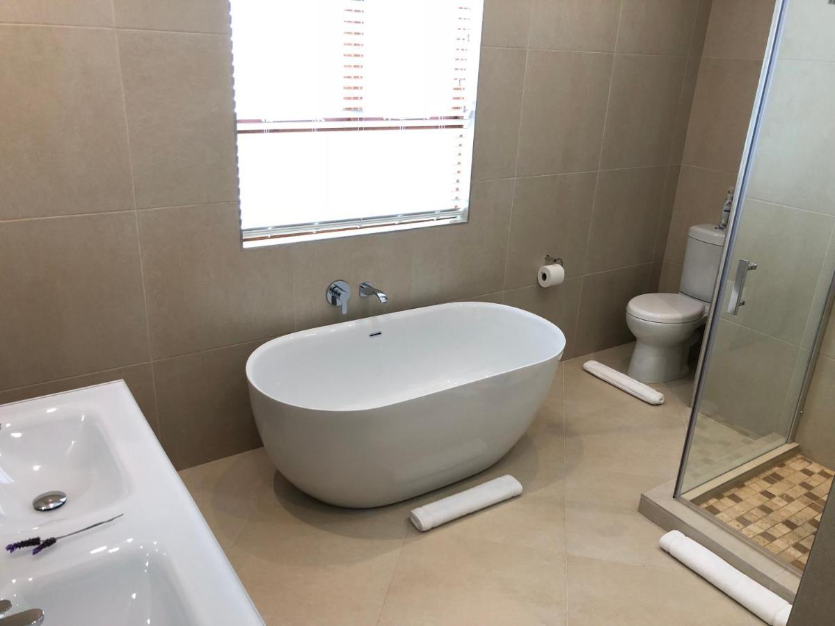 Lavandula Manor Self-Catering موسيلباي المظهر الخارجي الصورة